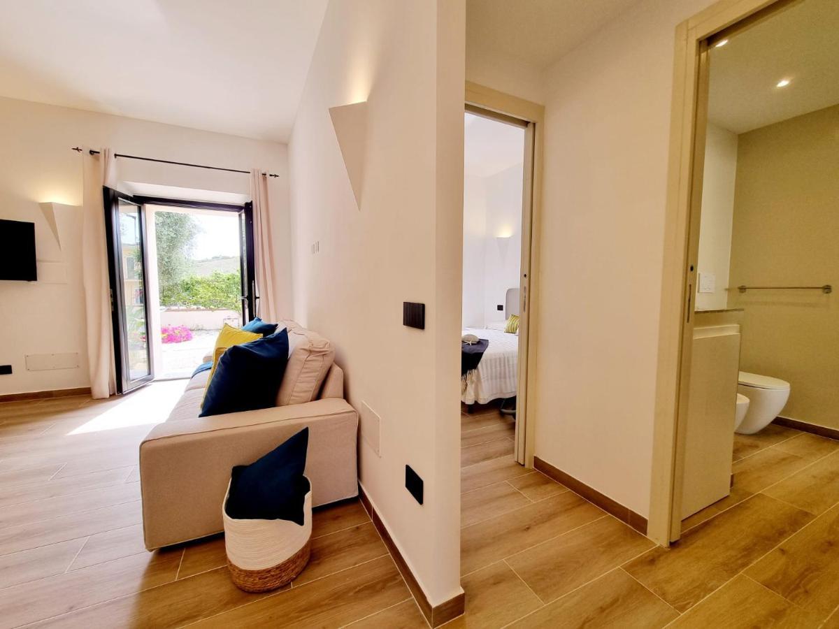 Appartement Stazzo San Teodoro Il Ginepro Piscina Condivisa Extérieur photo